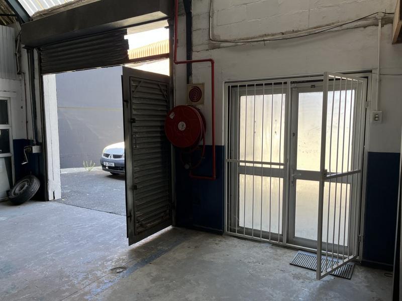 To Let commercial Property for Rent in Montague Gardens Western Cape